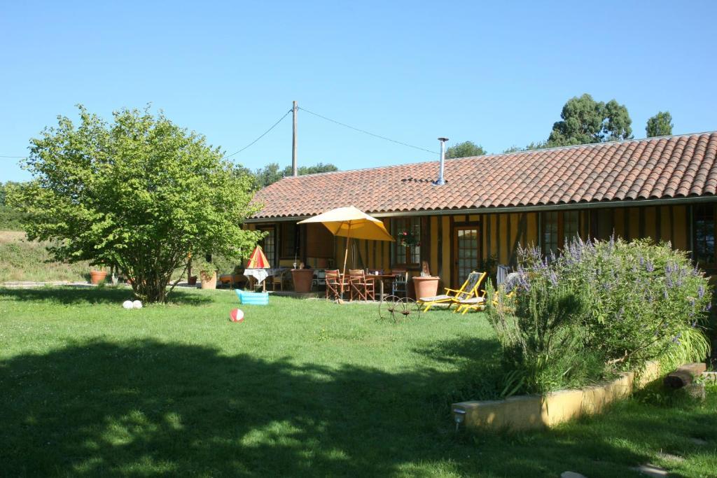 Domaine A Marmande Bed & Breakfast Berdoues Dış mekan fotoğraf
